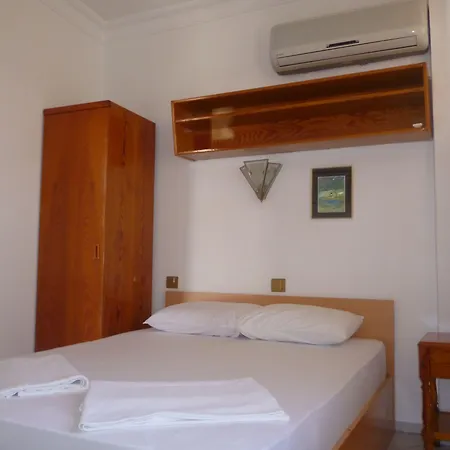 法兰克福酒店 2* 安塔利亚