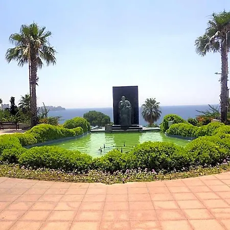 Frankfurt Szálloda Antalya